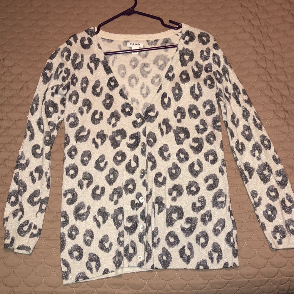 💟Old Navy sparkly cheetah v-neck sweater. Size S